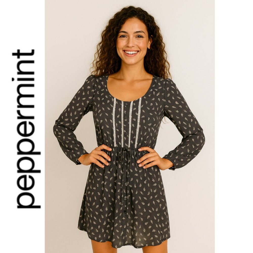 Peppermint Dress with Birds all around graphic (Size S)
